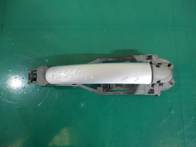 MANER EXTERIOR USA STANGA SPATE VW PASSAT B5.5 FAB. 2000 - 2005 ⭐⭐⭐⭐⭐