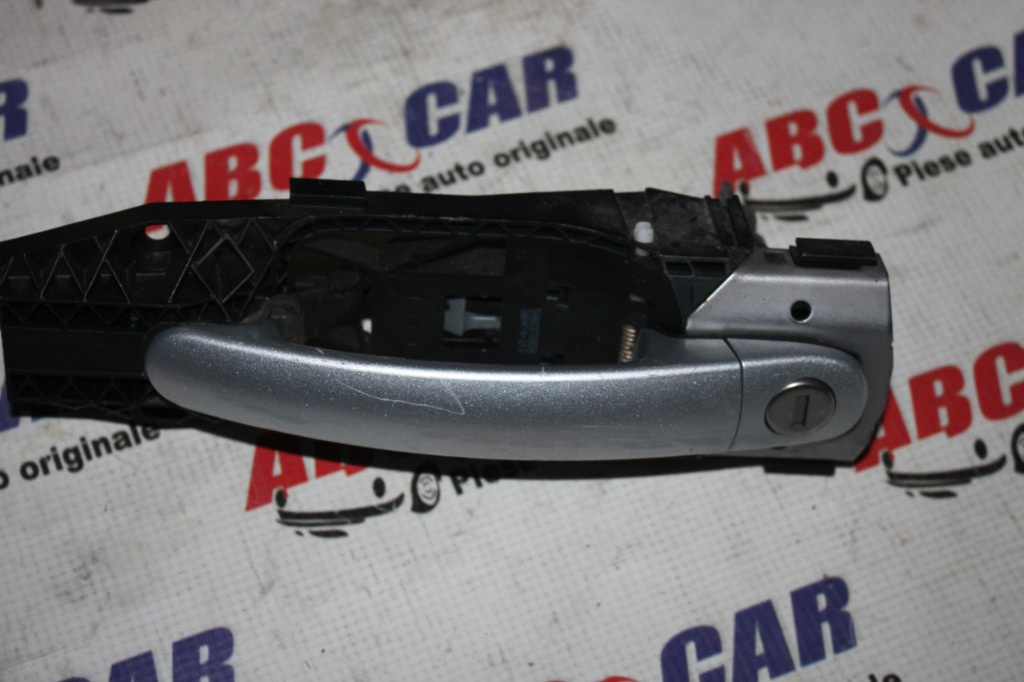 Maner exterior usa stanga VW Polo 6R (2 usi) 2008-2014