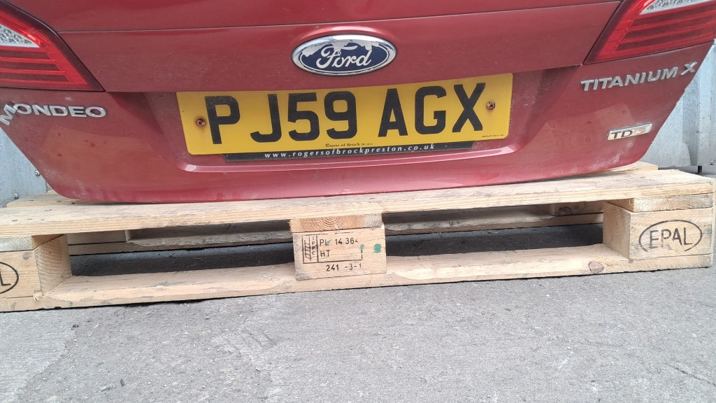 Maner haion Ford Mondeo MK4 sedan an 200