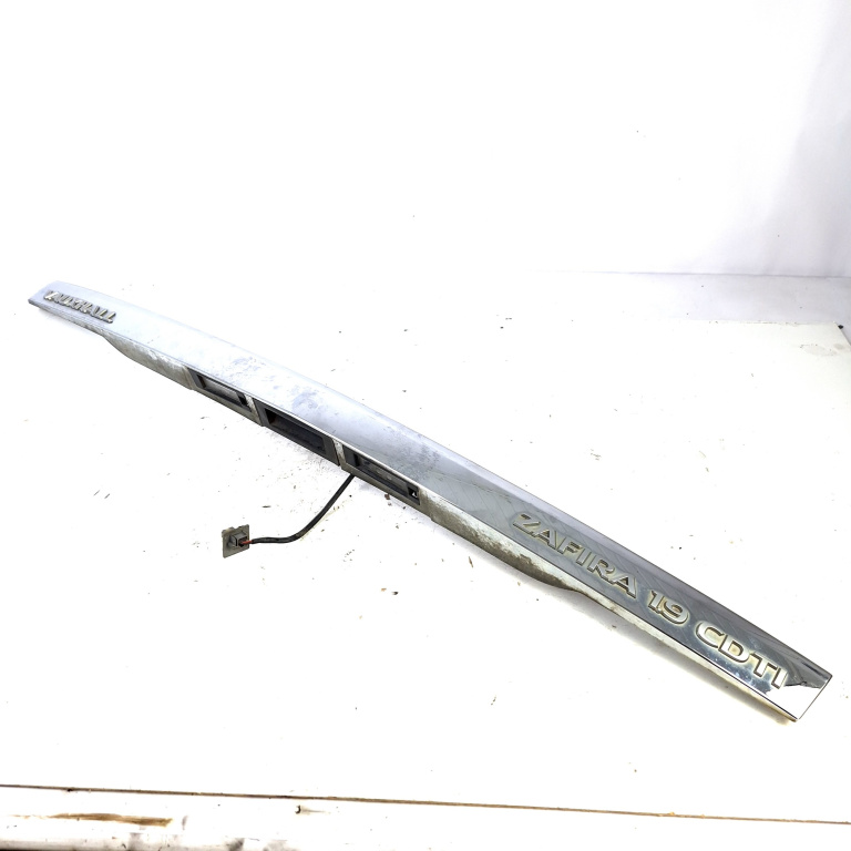 Maner Haion Opel Zafira B 2005-2014 13137862