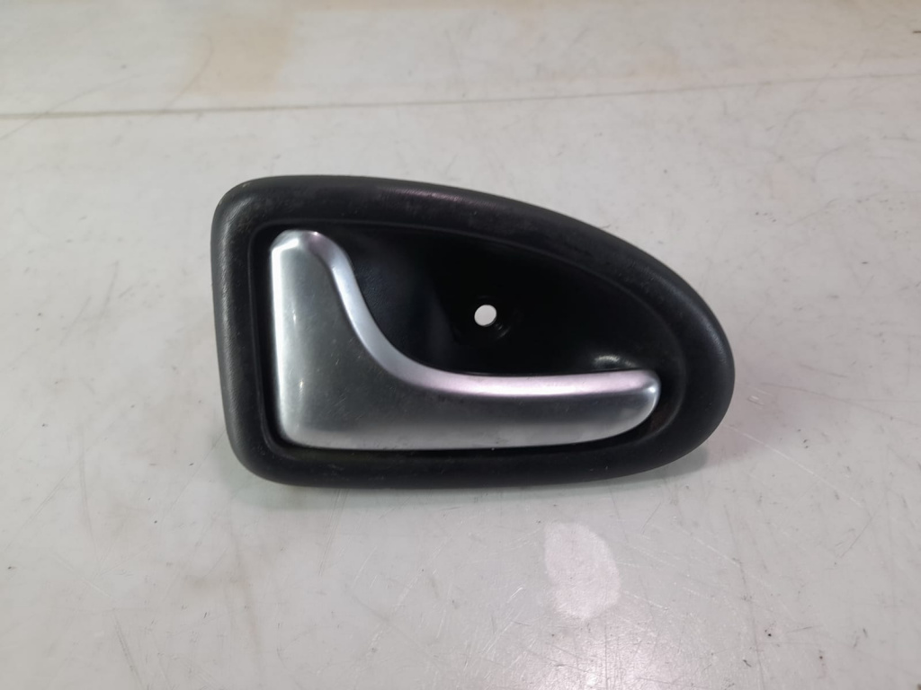 Maner interior 8200028995 Renault Megane [facelift] [1999 - 2003] 1.6 benzina K4M700