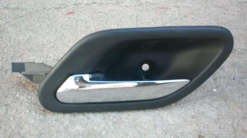 Maner interior Bmw E39 in stare foarte buna ( pret pe bucata)