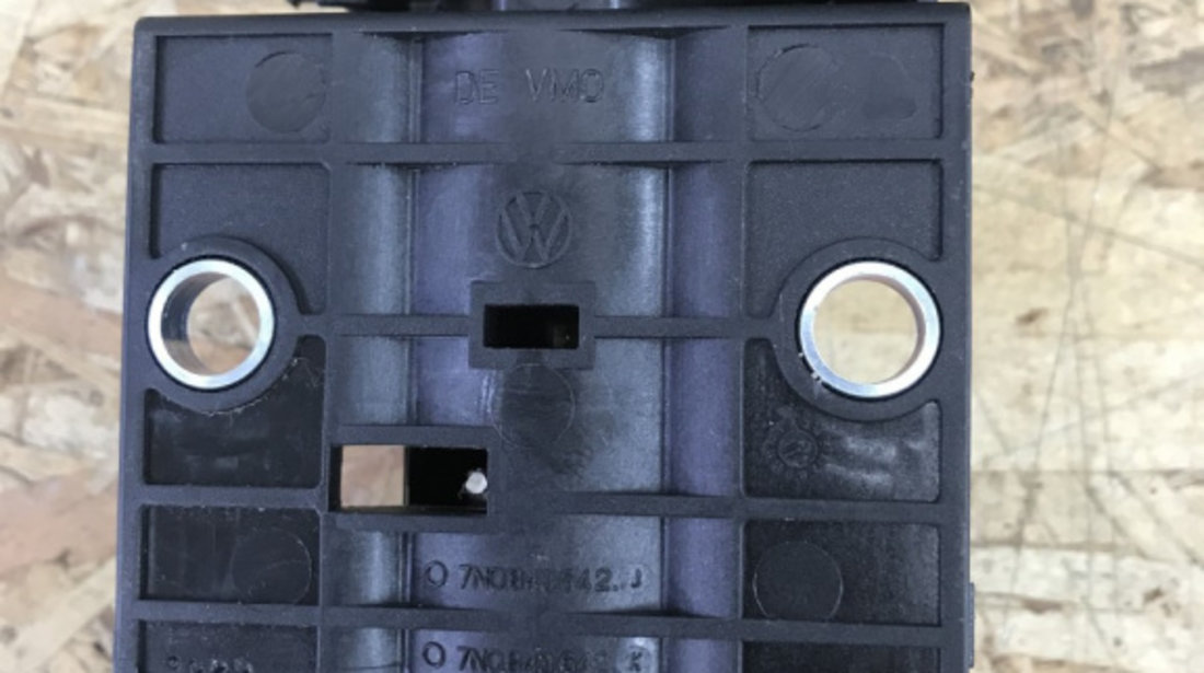 Maner interior deschidere usa dreapta spate Sharan 7N 2.0 TDI 7 locuri monovolum 2013 (7N0843642J)