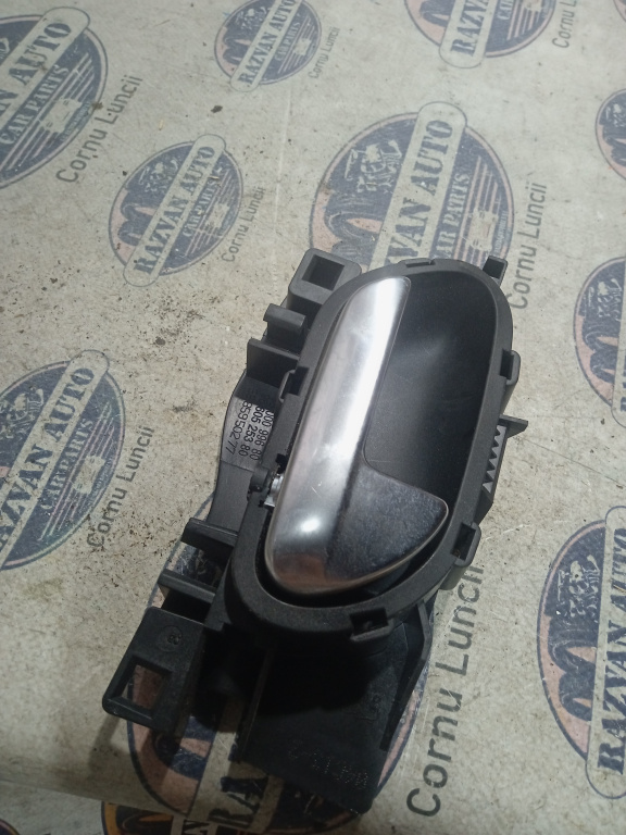 Maner interior dreapta fata Citroen C4 2010