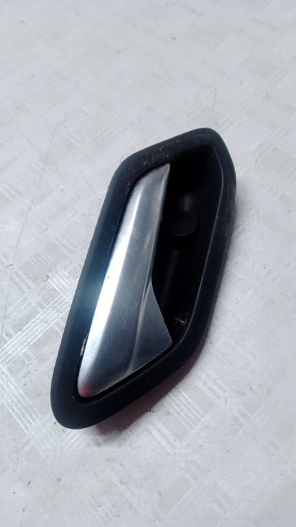 Maner interior dreapta fata Dacia Duster - Benzina 2019, 826723850R