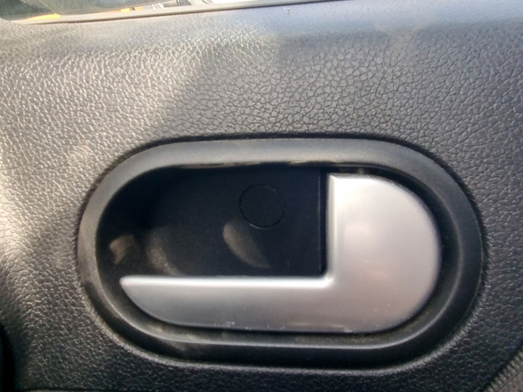 Maner interior dreapta fata Ford Fusion (JU) [Fabr 2002-2012] 1.4 TDCI F6JA 50KW / 68CP