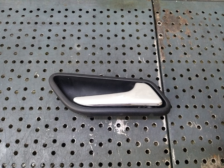 Maner interior dreapta fata mercedes a class w169 a1697600261