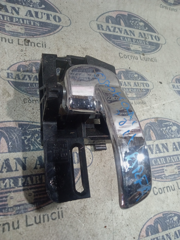 Maner interior dreapta fata Nissan Qashqai 2011