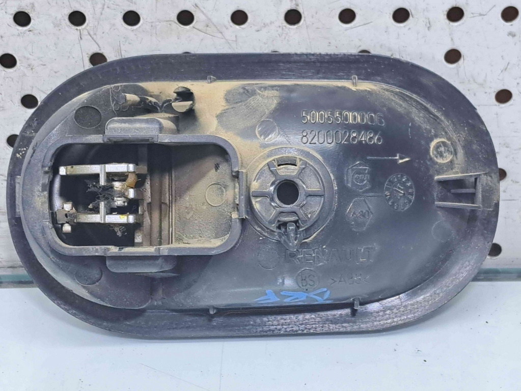 Maner interior dreapta fata Renault Megane 2 [Fabr 2002-2008] 8200028486