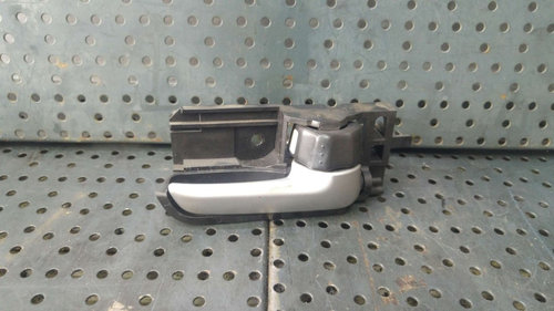 Maner interior dreapta fata suzuki splash