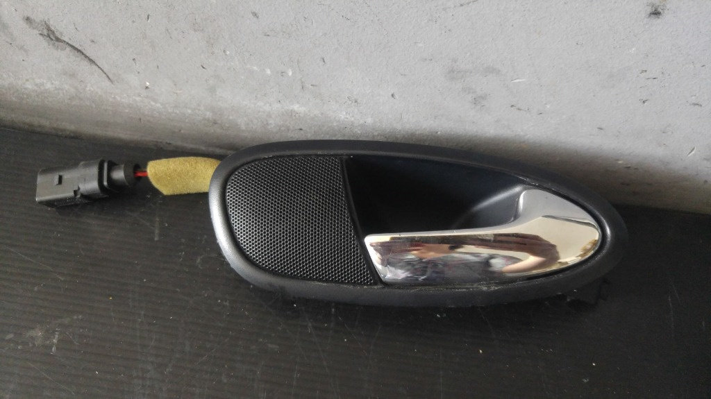 Maner interior dreapta fata tweeter seat alea 5p0837114