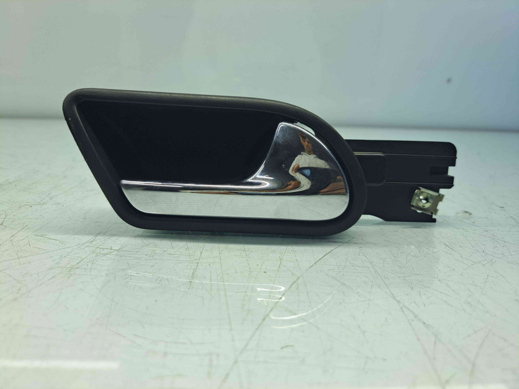 Maner interior dreapta fata Volkswagen Golf 5 (1K1) [Fabr 2004-2008] 1K1837114