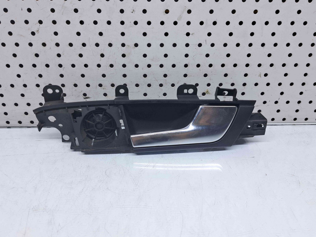 Maner interior dreapta spate Audi A3 Sportback (8PA) [Fabr 2004-2013] 8P4839020D
