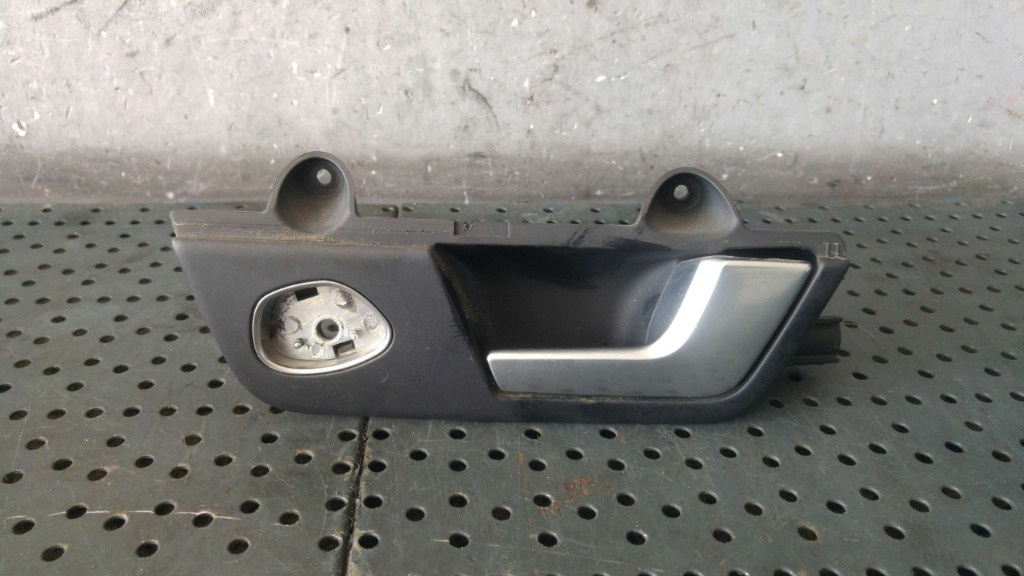 Maner interior dreapta spate audi a4 b7 8ed avant 8e0839020