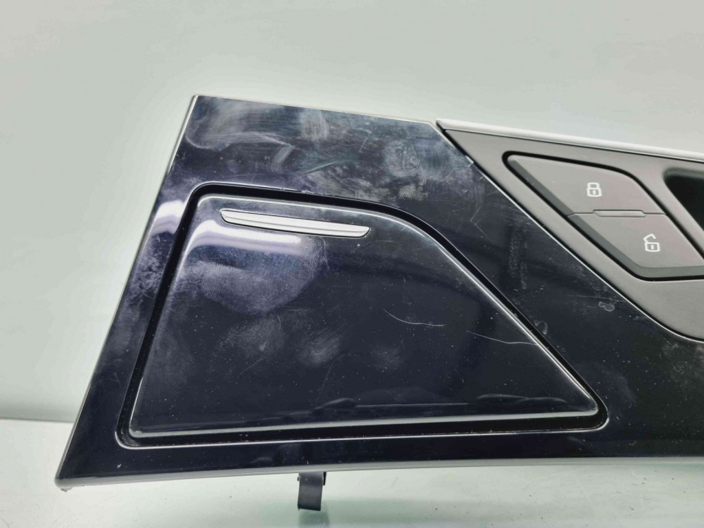 Maner interior dreapta spate Audi A8 D4 (4H2, 4H8, 4HC, 4HL) [Fabr 2009-2018] 4H0867470