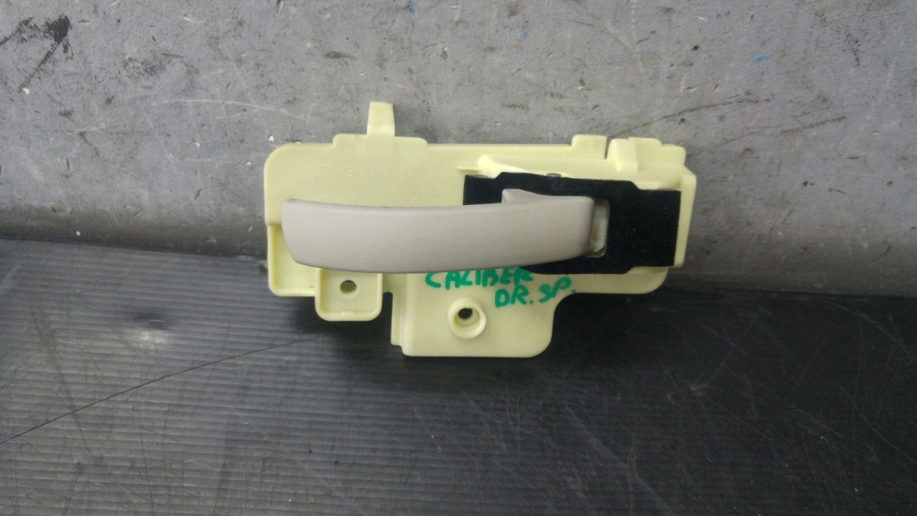 Maner interior dreapta spate dodge caliber 186204471