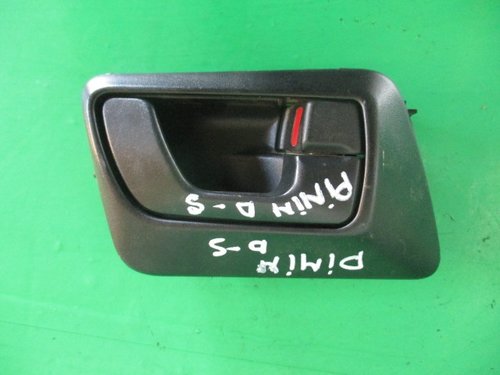 MANER INTERIOR DREAPTA SPATE MITSUBISHI PAJERO PININ FAB. 1999 – 2007 ⭐⭐⭐⭐⭐