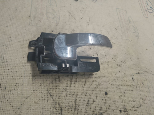 Maner interior dreapta spate Nissan Qashqai 2011