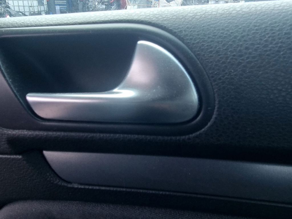 Maner interior dreapta spate Volkswagen Jetta 3 (1K2) [Fabr 2005-2010] 1.9 TDI BXE 77KW / 105CP