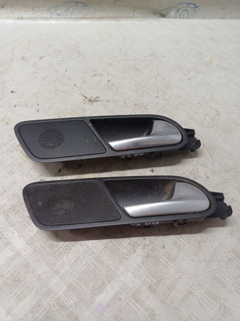 Maner interior dreapta spate Volkswagen Tiguan - Motorina 2014, 5N0839114