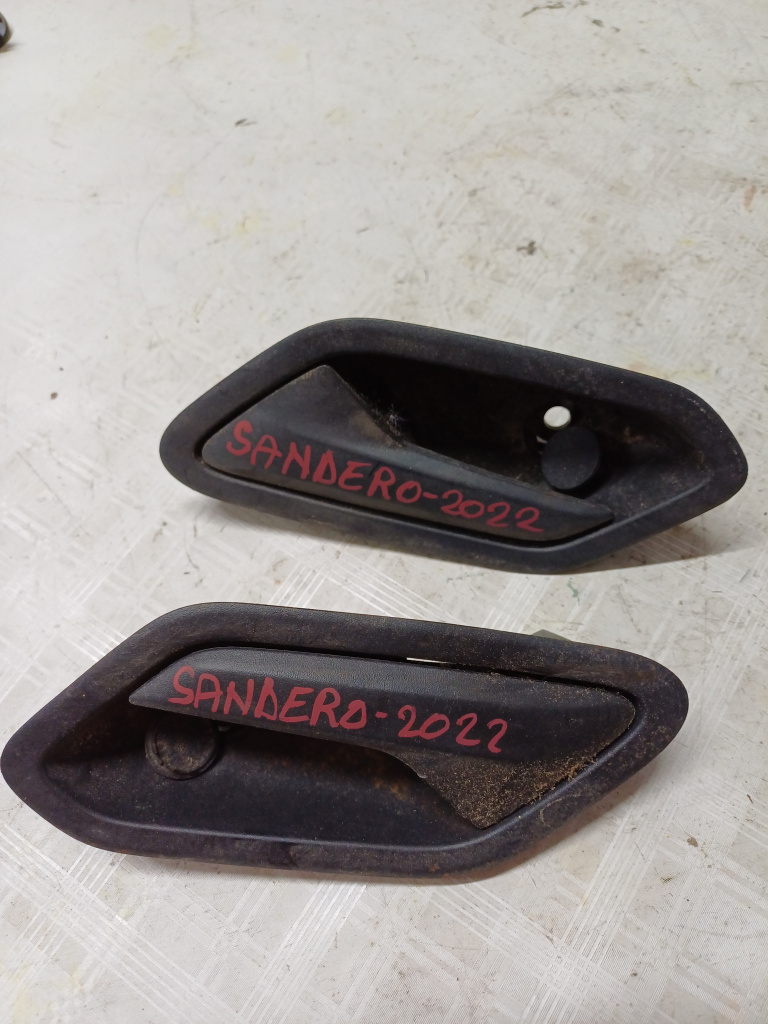 Maner interior stanga fata Dacia Sandero 3 1.0 Benzina 2022, 806713214R