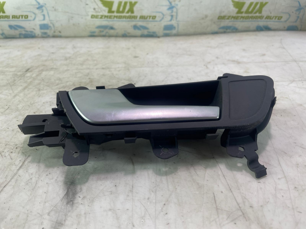 Maner interior stanga spate 8k0839019 Audi A4 B8/8K [2007 - 2011] 2.0 tdi CAGA