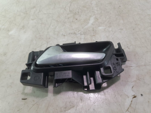 Maner interior stanga spate 98201553 Peugeot 3008 2 [2016 - 2020] 1.6 hdi BH01