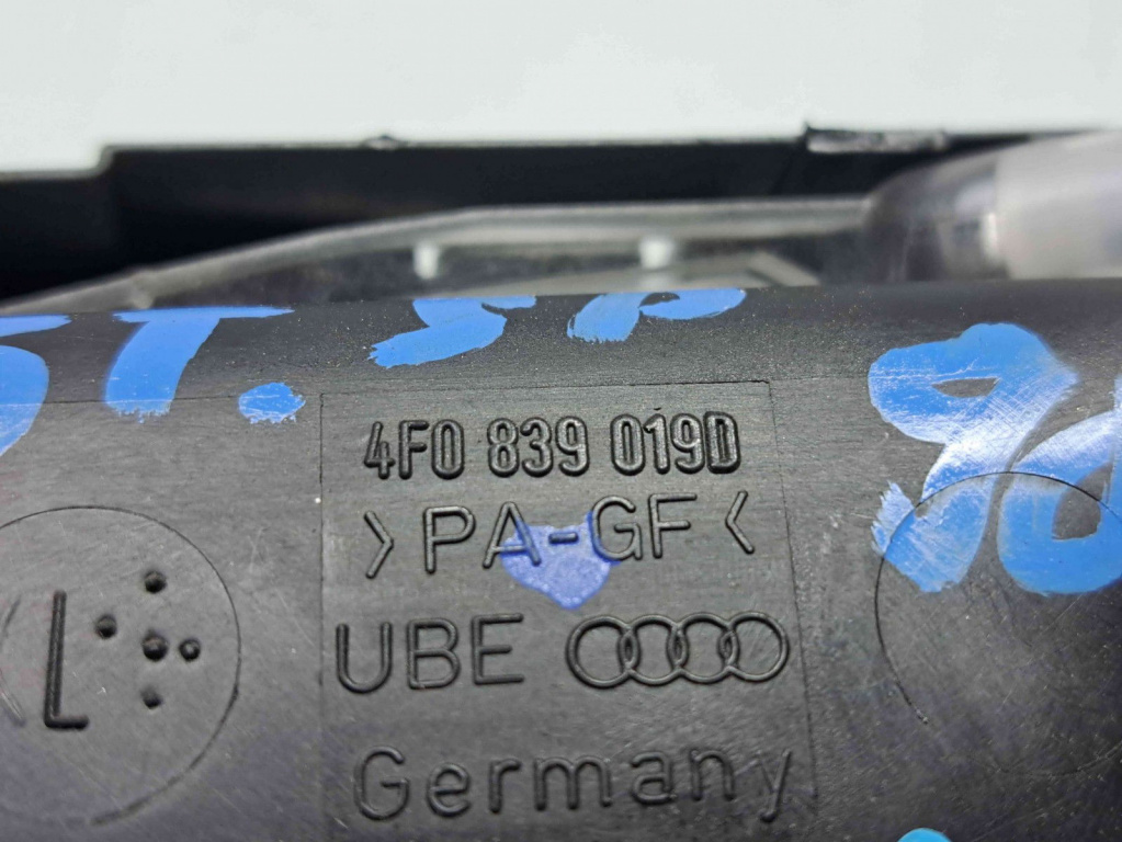 Maner interior stanga spate Audi A6 (4F2, C6) [Fabr 2004-2010] 4F0839019D