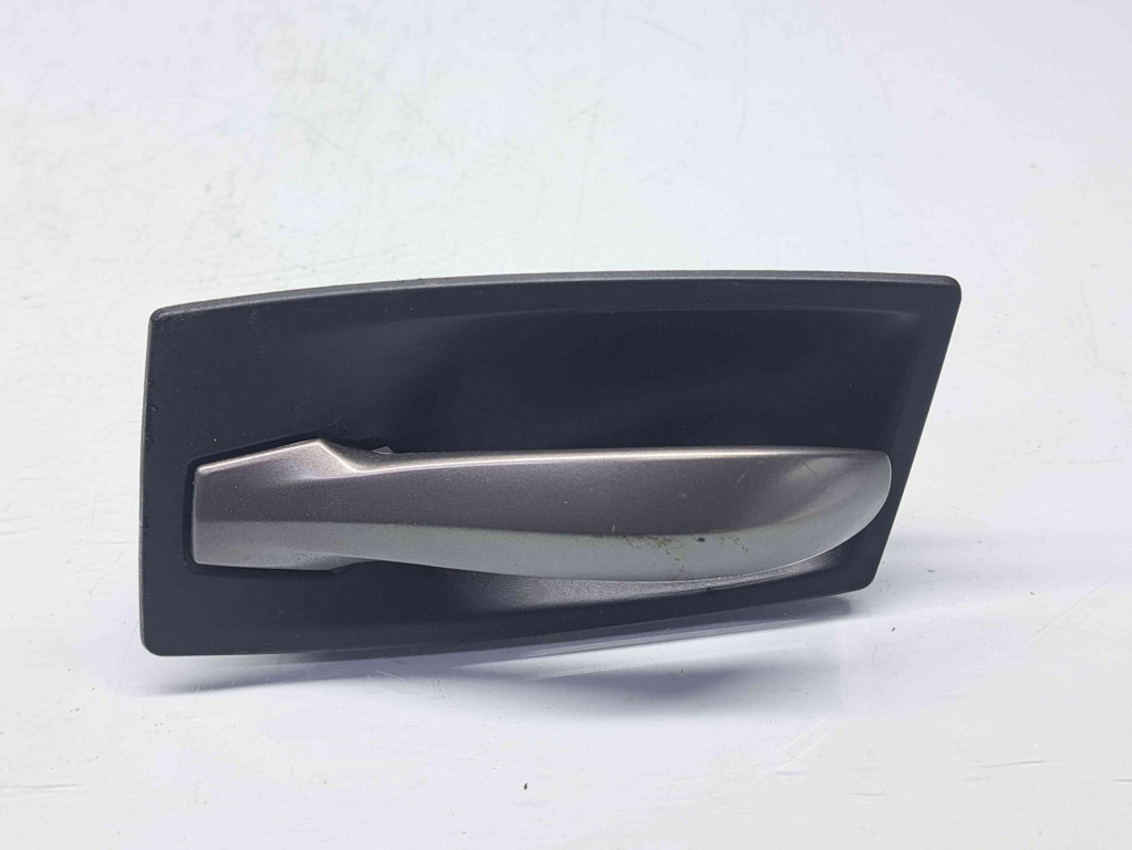 Maner interior stanga spate Bmw 5 (E60) [Fabr 2004-2010] 70342879