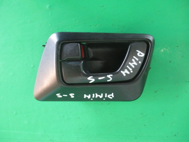 MANER INTERIOR STANGA SPATE MITSUBISHI PAJERO PININ FAB. 1999 – 2007 ⭐⭐⭐⭐⭐