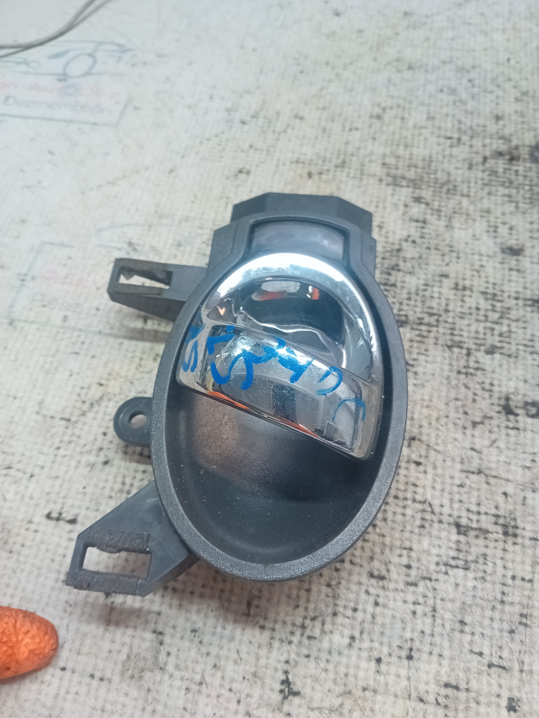 Maner interior stanga spate Nissan Juke 2011