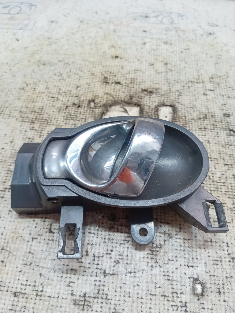 Maner interior stanga spate Nissan Juke 2012