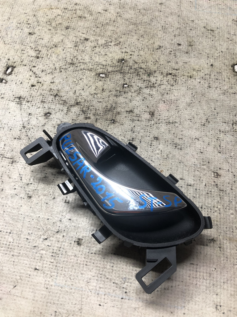 Maner interior stanga spate Nissan Pulsar 1.2 Benzina 2014, 806714EA0A