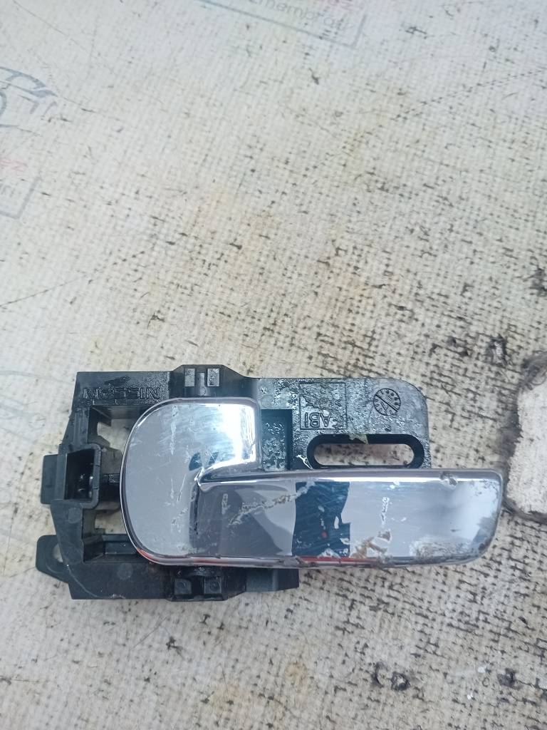 Maner interior stanga spate Nissan Qashqai 2011