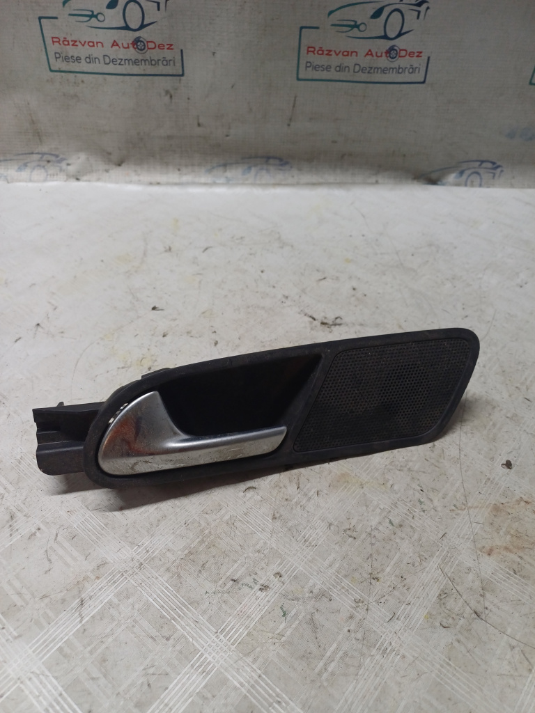 Maner interior stanga spate Volkswagen Tiguan - Motorina 2014, 5N0839113