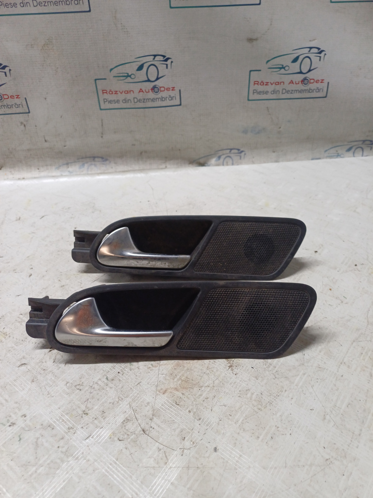 Maner interior stanga spate Volkswagen Tiguan - Motorina 2014, 5N0839113