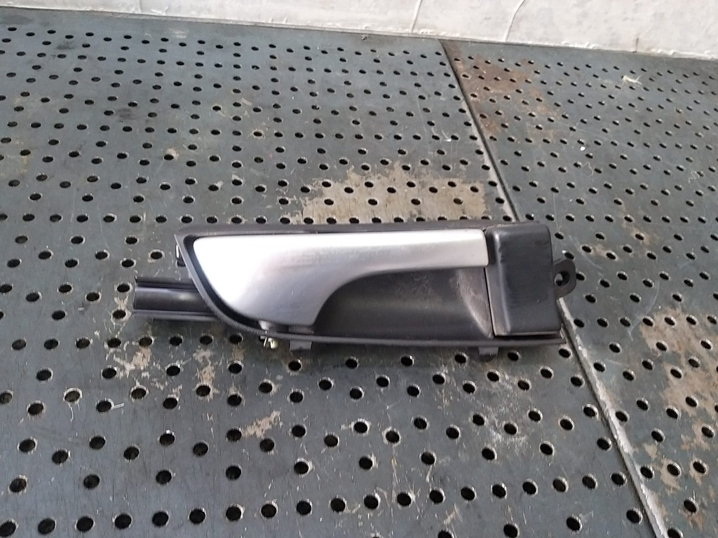 Maner interior usa dreapta audi a3 8p 8p3867020
