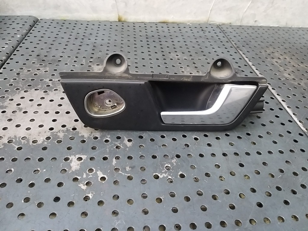 Maner interior usa dreapta fata audi a4 b7 8e 8e1837020