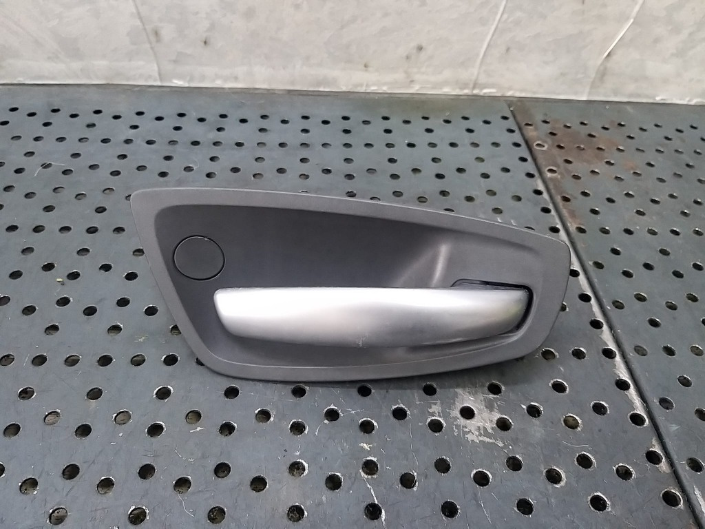 Maner interior usa dreapta fata bmw seria 1 e87 10628510