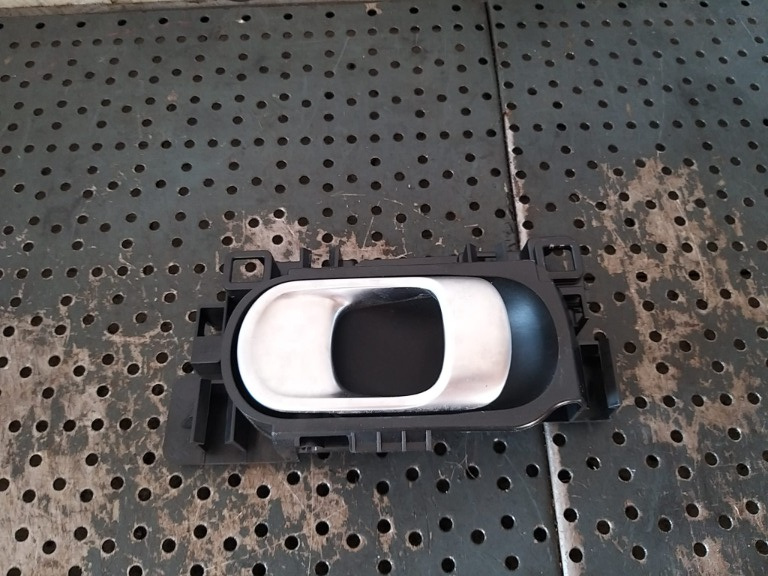 Maner interior usa dreapta fata citroen c5 aircross 9823893680r