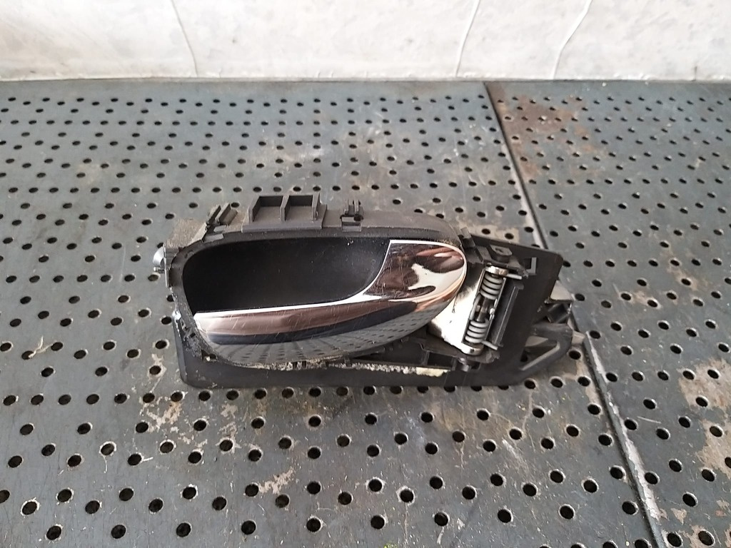 Maner interior usa dreapta fata peugeot 307 9643604477