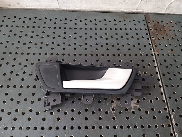 Maner interior usa dreapta spate audi a4 b8 8k 8k0839020