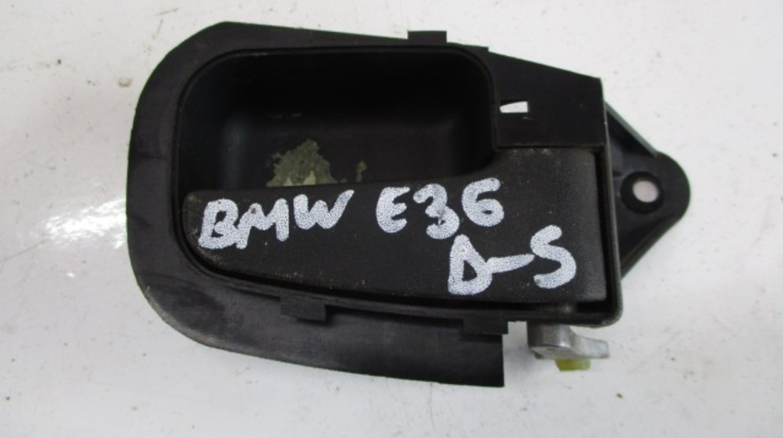 MANER INTERIOR USA DREAPTA SPATE BMW SERIA 3 E36