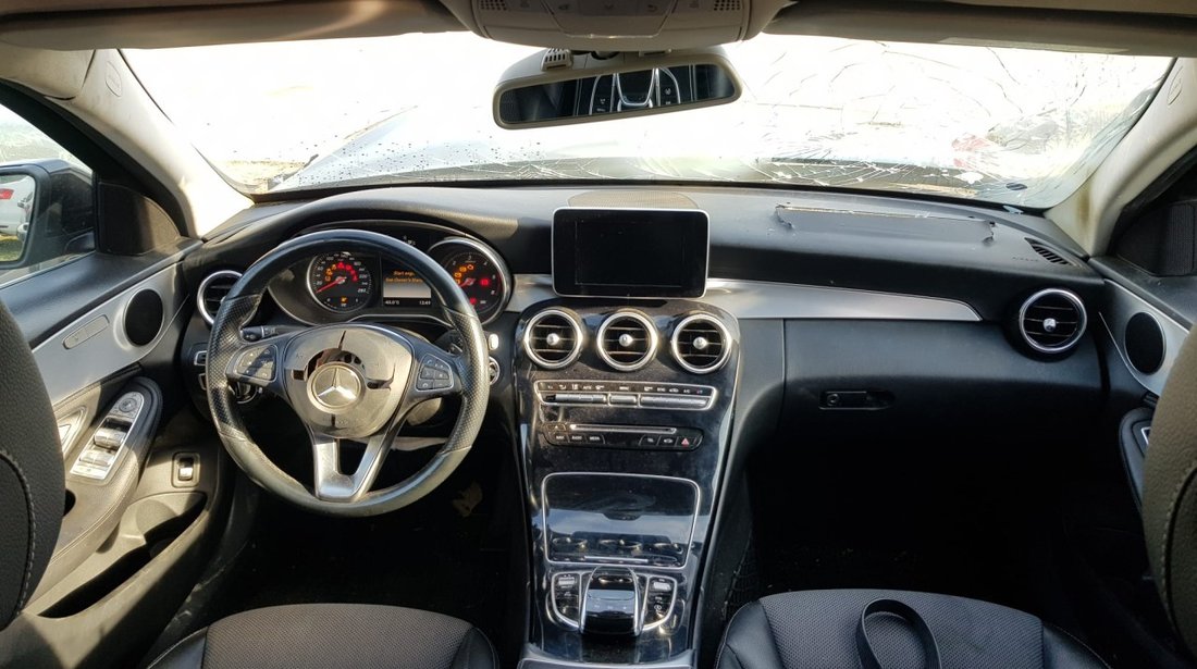 Maner interior usa fata stanga Mercedes Benz C220 W205 2015 cod: A2057200595