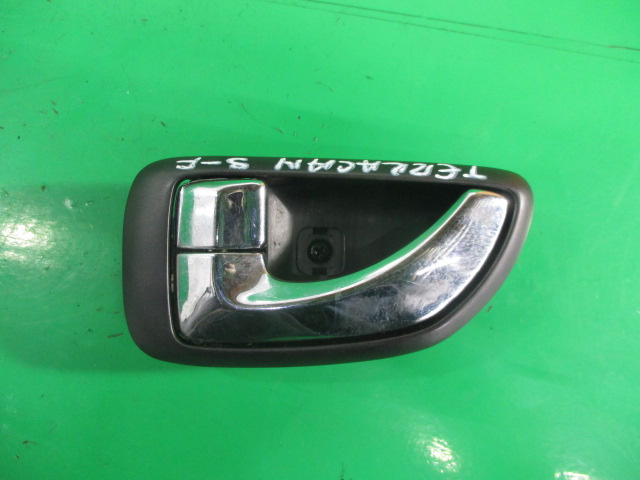 MANER INTERIOR USA STANGA FATA HYUNDAI TERRACAN FAB. 2001 – 2006 ⭐⭐⭐⭐⭐