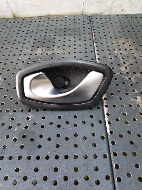 Maner interior usa stanga fata renault megane 3 826730001r