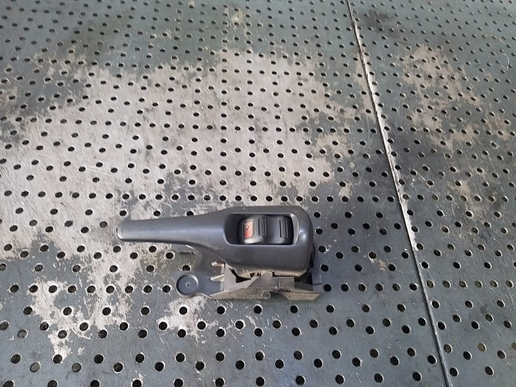 Maner interior usa stanga fata toyota verso r2 62318a1