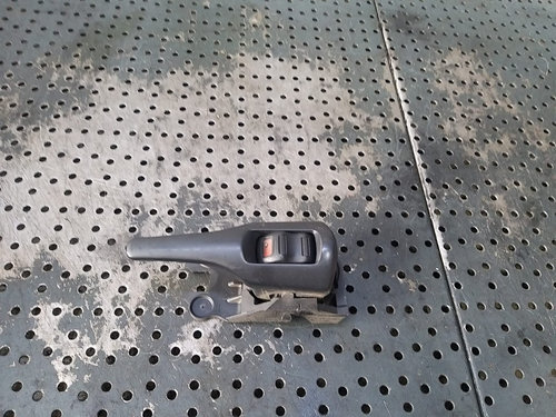 Maner interior usa stanga fata toyota verso r2 62318a1