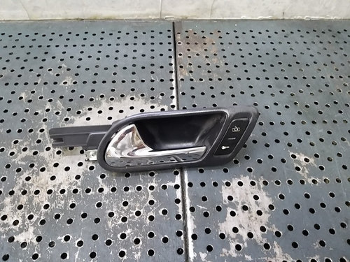 Maner interior usa stanga fata vw golf 5 1k 1k1837113