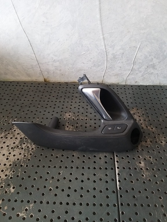 Maner interior usa stanga fata vw polo 6r 6r0867179